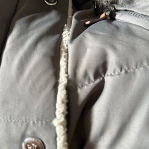 Lauren Ralph Lauren Quilted Down Jacket  Grey  Hooded Faux Fur Pockets SZ M